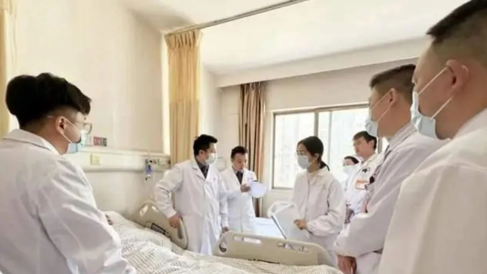 Centro de Investigación en Microcirugía Reconstructiva Clínica, del Hospital Xiangya de la Universidad Central Sur, donde han aplicado la La cirugía ALV, también conocida como “cirugía de anastomosis linfático-venosa cervical profunda”, a un paciente con Alzheimer