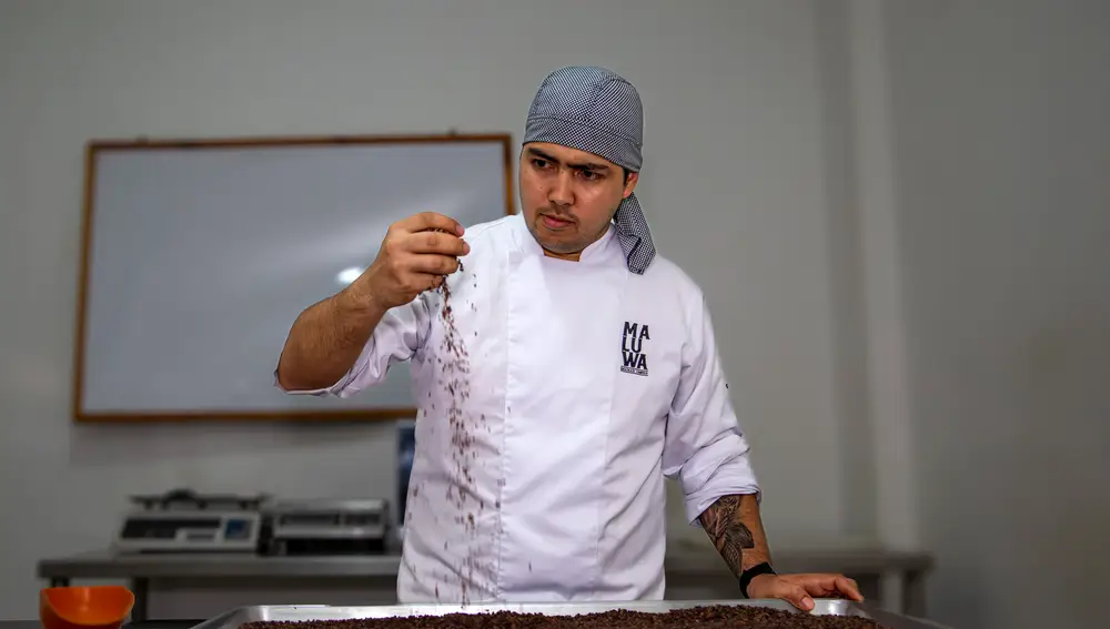 Marlon Reedferreira La Reina Letizia, con las pymes del cacao que cuidan de su entorno