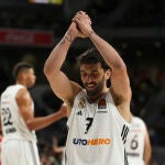 Campazzo lamenta una falta cometida ante el Olympiacos