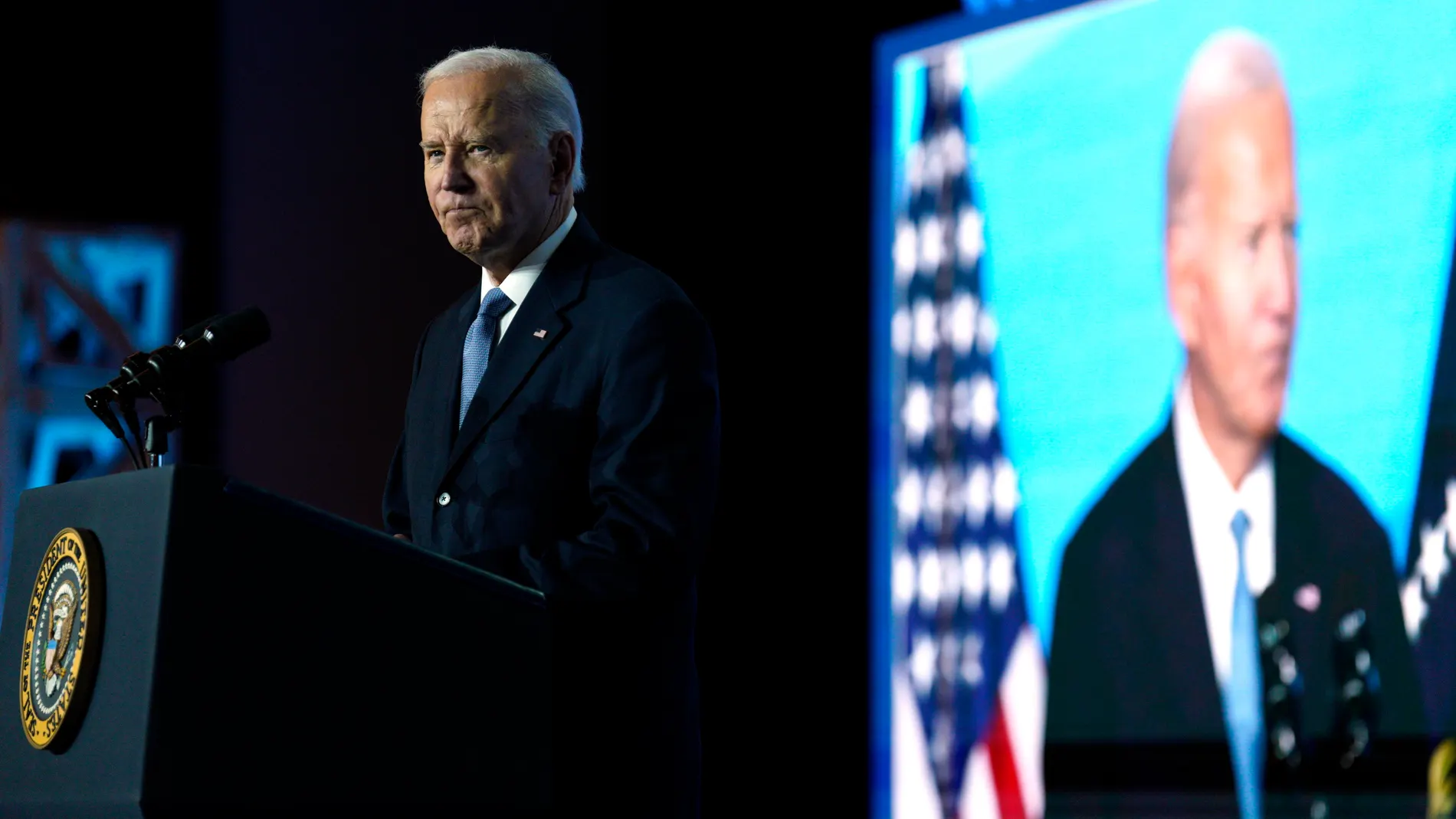 Washington (Usa), 17/01/2025.- US President Joe Biden delivers remarks at the Conference of Mayors in Washington, DC, USA, 17 January 2025. EFE/EPA/YURI GRIPAS / POOL