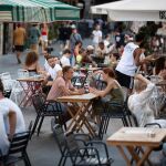 Imagen de una terraza en el Raval