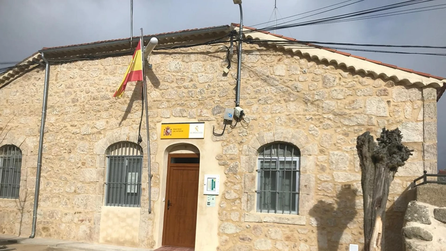 El histórico cuartel de la Guardia Civil en Rollán (Salamanca) ha recuperado su esplendor