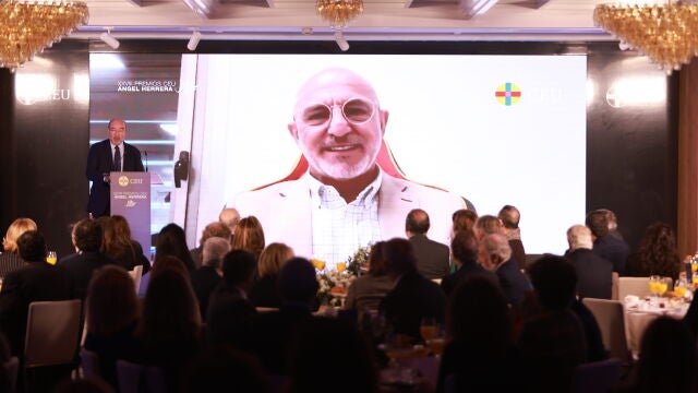 Luis de la Fuente: "La sociedad debe fomentar valores como el trabajo, el sacrificio o la superación"