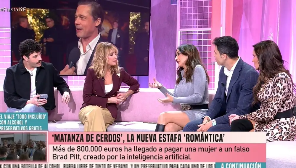 Carmen Alcayde junto al resto del equipo de 'Fiesta'