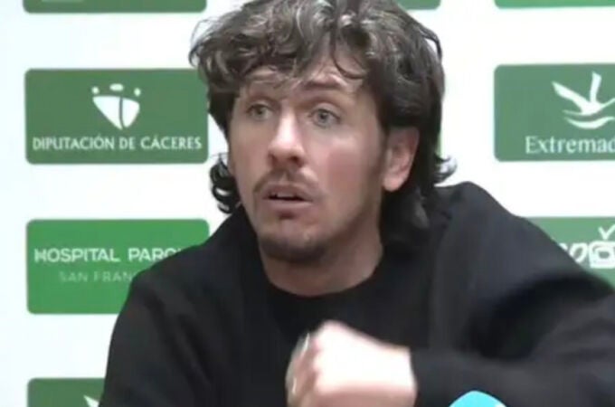 ¿Quién es Javi Poves, el presidente-entrenador del Colonia Moscardó?