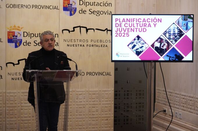 El vicepresidente de la Diputación de Segovia, presenta la planificación cultural para 2025