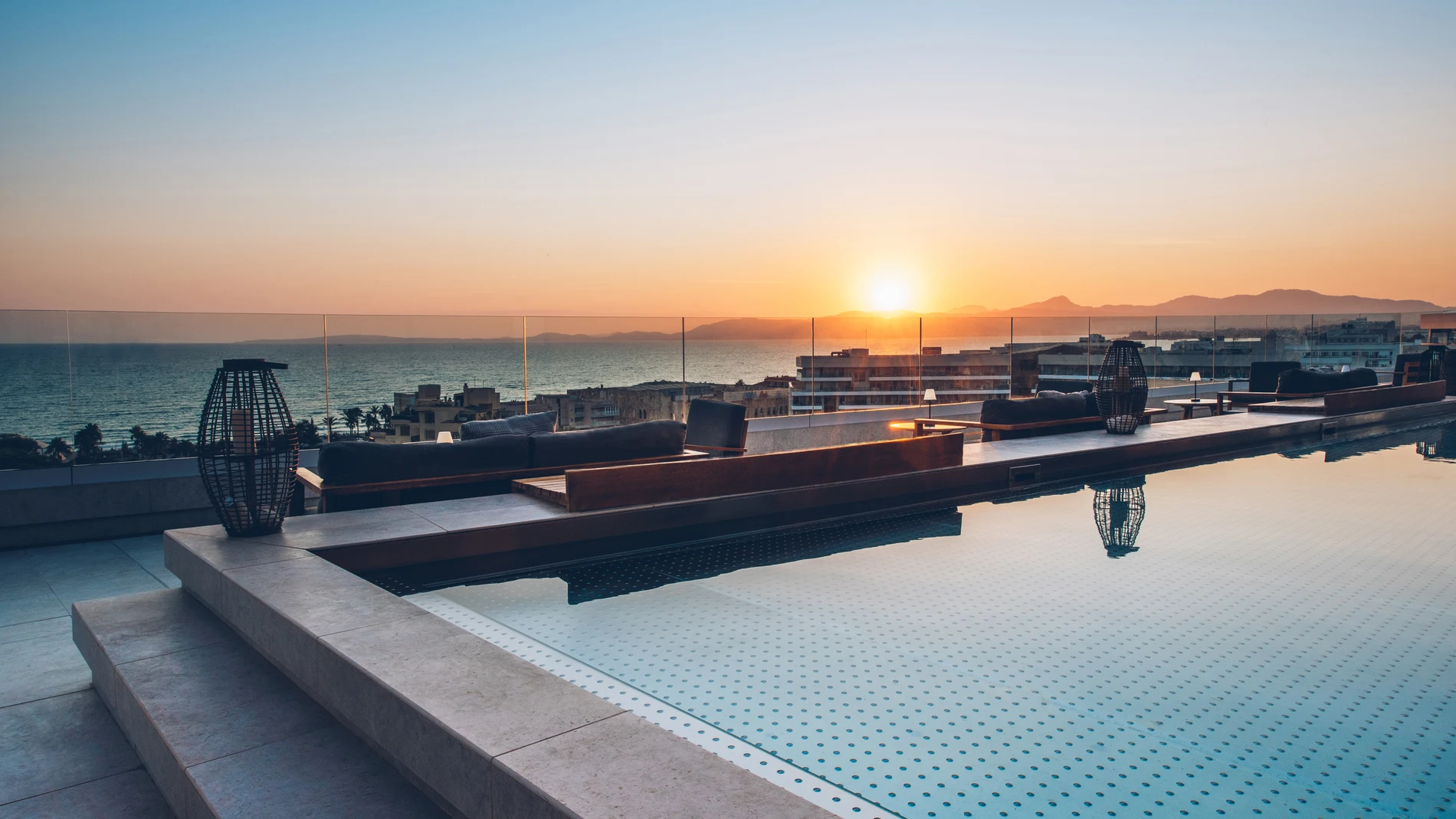 Azotea de Iberostar Selection Llaut Palma, con vistas al mar Mediterráneo