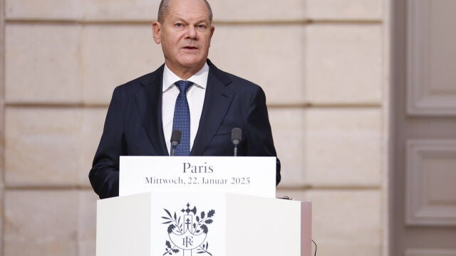 German Chancellor Olaf Scholz visits Paris