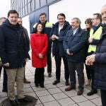 El presidente de la Junta, Alfonso Fernández Mañueco, visita el ramal ferroviario electrificado al Polígono Industrial de Villadangos del Páramo (León) acompañado por la Secretaria de Estado de Industria, Rebeca Torró y los consejeros Juan Carlos Suárez Quiñones y José Luis Sanz Merino, entre otros