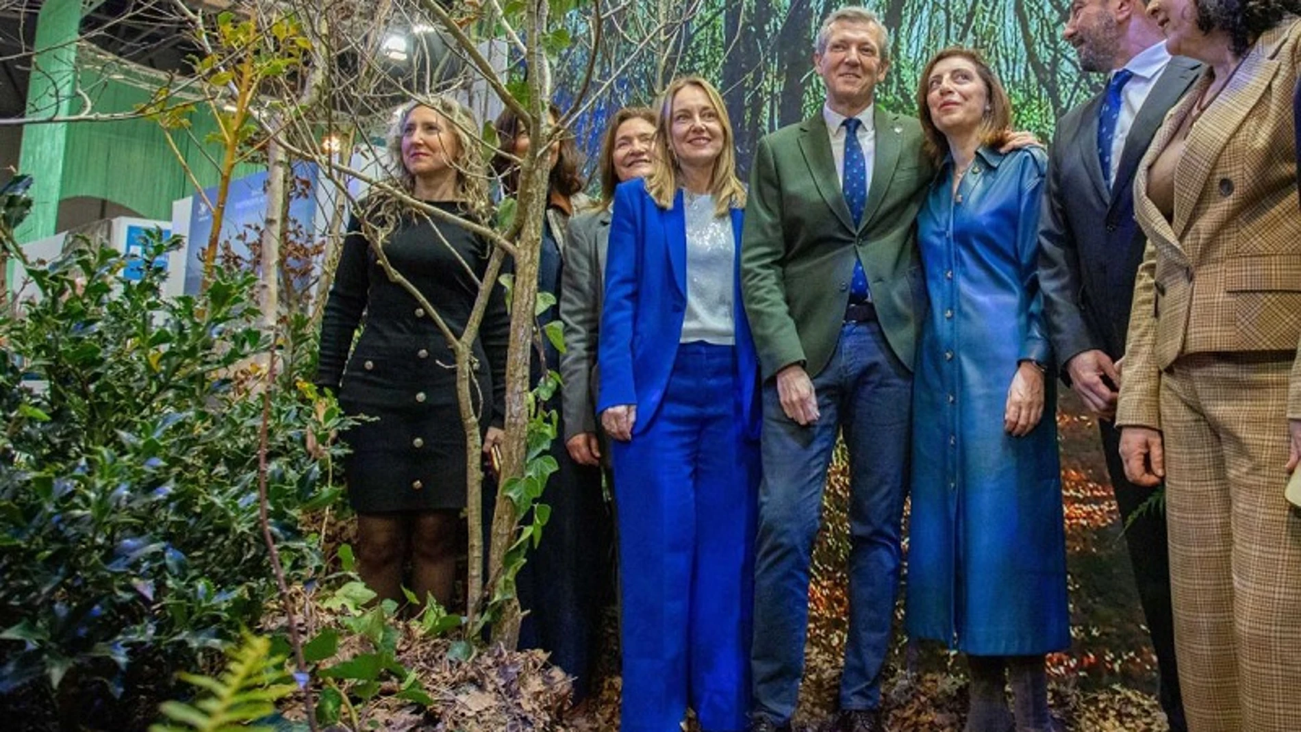 Rueda, en el centro, durante la presentación de hoy en Fitur.
