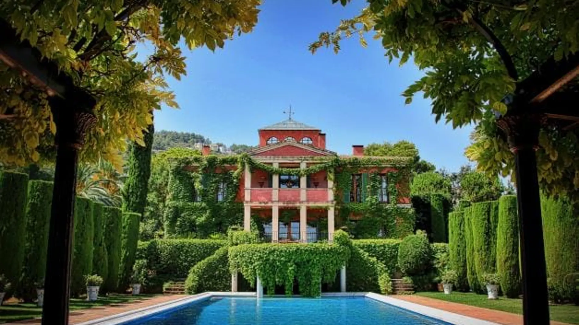 Éste el jardín de ensueño del norte de la provincia de Alicante