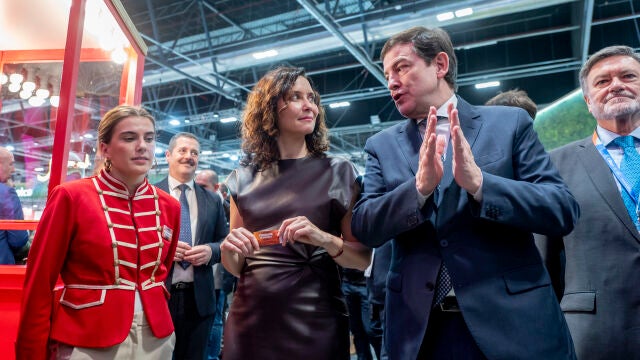 Ayuso participa en la celebración del Día de Madrid en la 45ª edición de Fitur