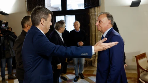 Mazón esta mañana junto al presidente de la patronal valenciana, Salvador Navarro