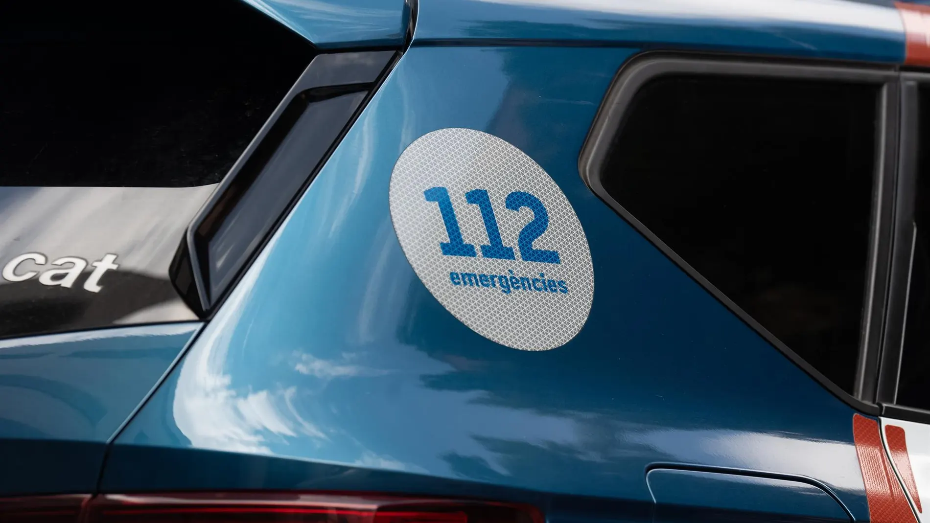 Un detenido y lanzamientos contra los Mossos en La Mina de Sant Adrià (Barcelona) en una okupación