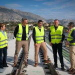 Mazón avanza que el 28 de enero se reabrirá el tramo Altea-Calp del TRAM para conectar sin transbordos Dénia y Benidorm