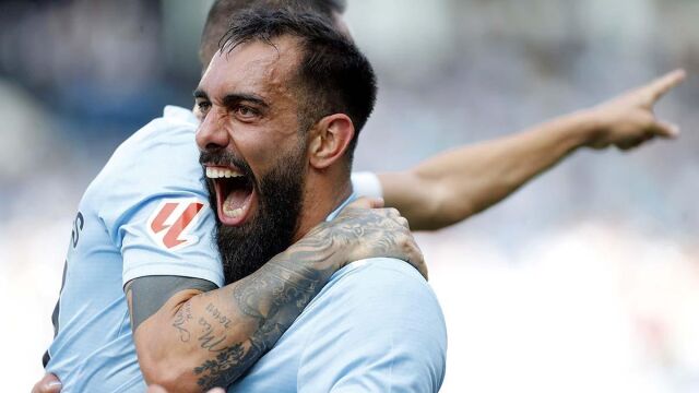 Borja Iglesias celebra un gol con el Celta de Vigo