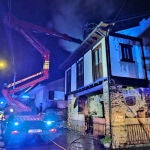  Incendio de una vivienda en la localidad de Valtuille de Arriba, perteneciente al municipio de Villafranca del Bierzo (León)