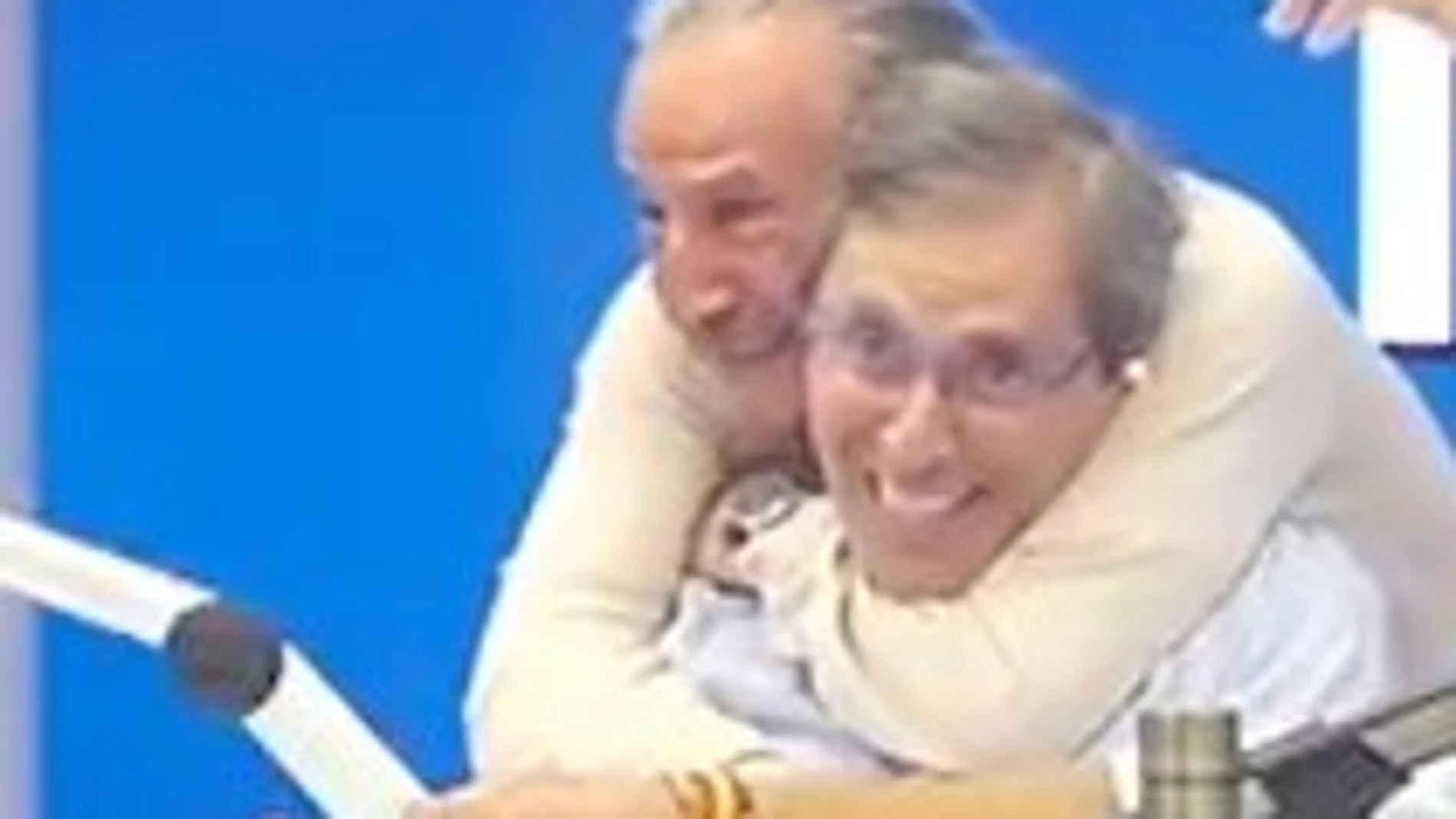 La reacción en directo de los periodistas de la Cope tras el gol del hijo de Manolo Lama en el Granada - Sporting