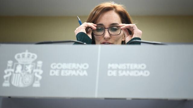 La ministra de Sanidad, Mónica García, durante una rueda de prensa, a 15 de enero de 2025, en Madrid (España). 