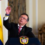 EEUU/Colombia.- Petro dice que hará "lo mismo" que Trump en alusión a los aranceles del 50%