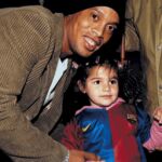 Carla Frigo, junto a Ronaldinho