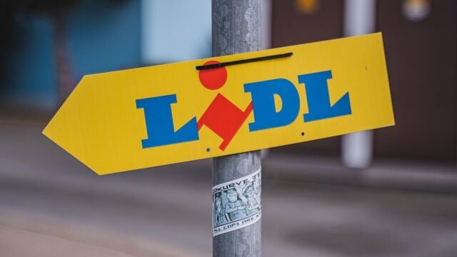 Lidl lanza una colección de ropa para la Super Bowl: está arrasando