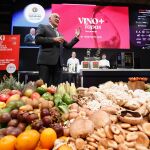 Jesús Julio Carnero presenta las vitas gastronómicas en Valladolid durante la celebración de Madrid Fusión