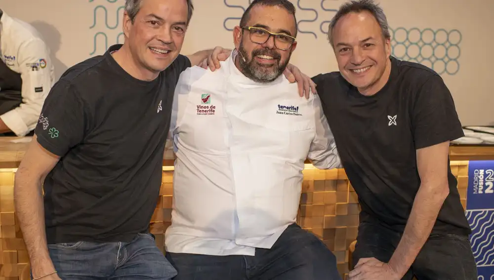 Los hermanos Torres también estuvieron en el espacio de Tenerife para acompañar a sus colegas de la isla.