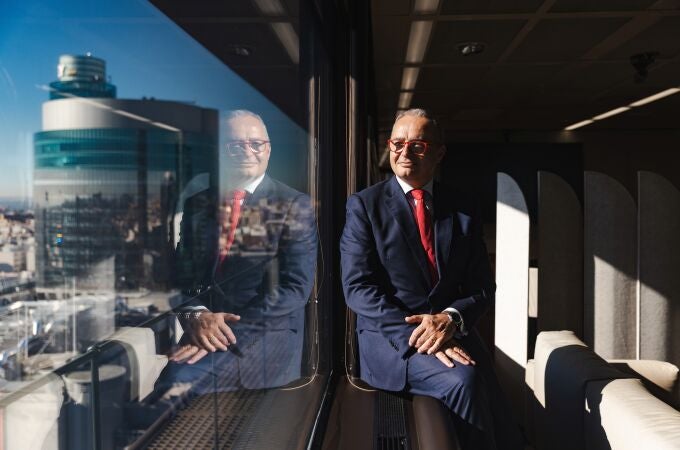 Albert Triola, Vicepresidente Senior de Oracle