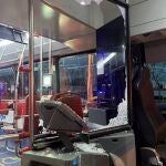 Detienen a un hombre en Barcelona por romper de un puñetazo el habitáculo del conductor en un autobús