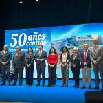 El jefe del Ejecutivo regional durante la ceremonia en compañía de Vázquez, De Vicente o Mazarías, entre otros