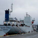 El buque anclado en el puerto noruego de Tromso para su inspección