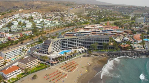 Fugitiva británica capturada en Tenerife: escapó de su país por un horrendo crimen contra su hijo