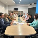 Reunión de los parlamentarios del PP de Zamora con miembros de la Asociación de Usuarios del AVE de esta provincia