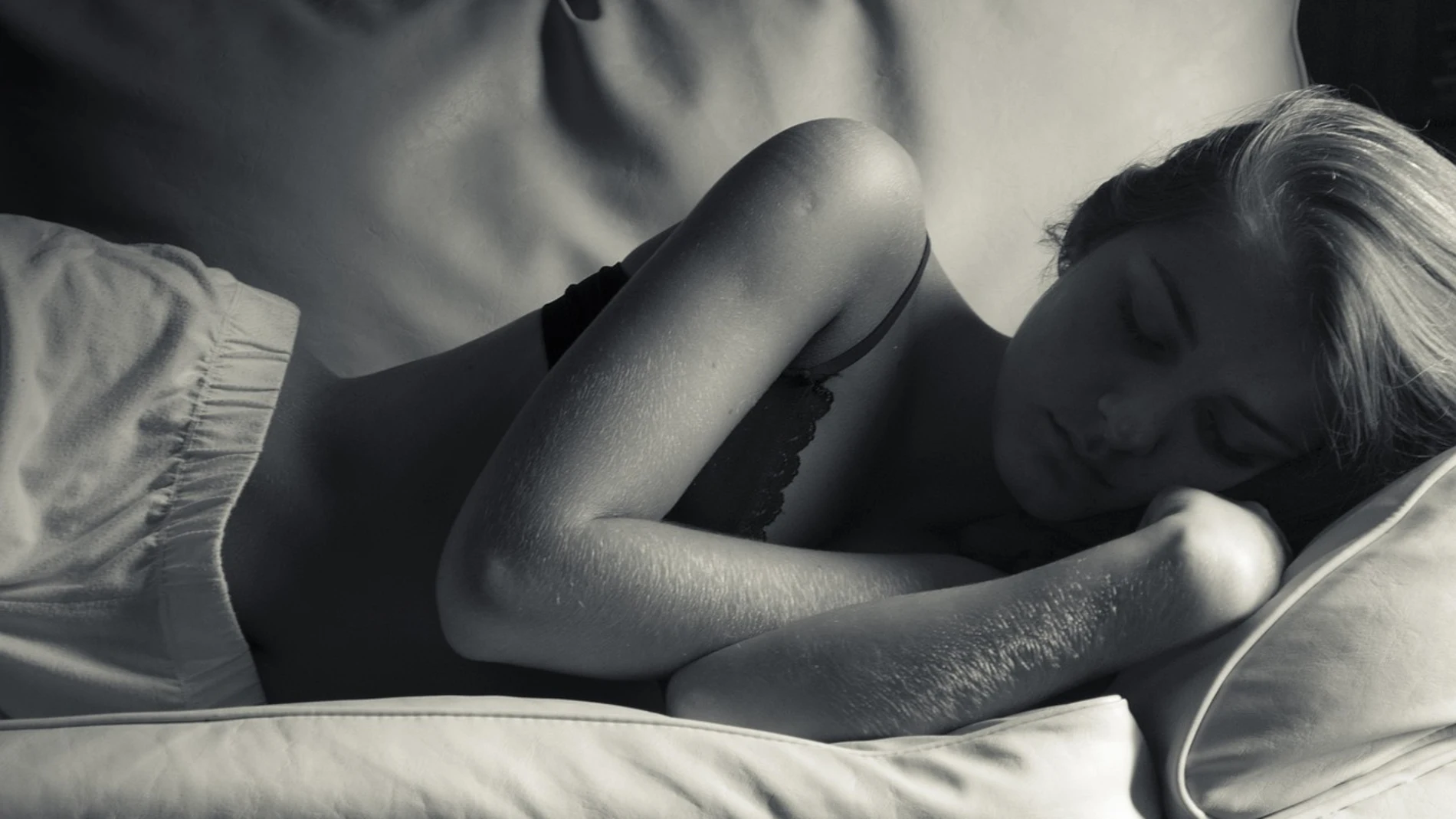 Una siesta prolongada podría aumentar el riesgo de enfermedades graves, según un estudio