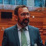 Uno de los procuradores expulsados, Javier Teira