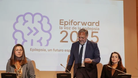 carlos Pollán inaugura la jornada sobre epilepsia en las Cortes junto a Elvira Vacas y Mar Carreño