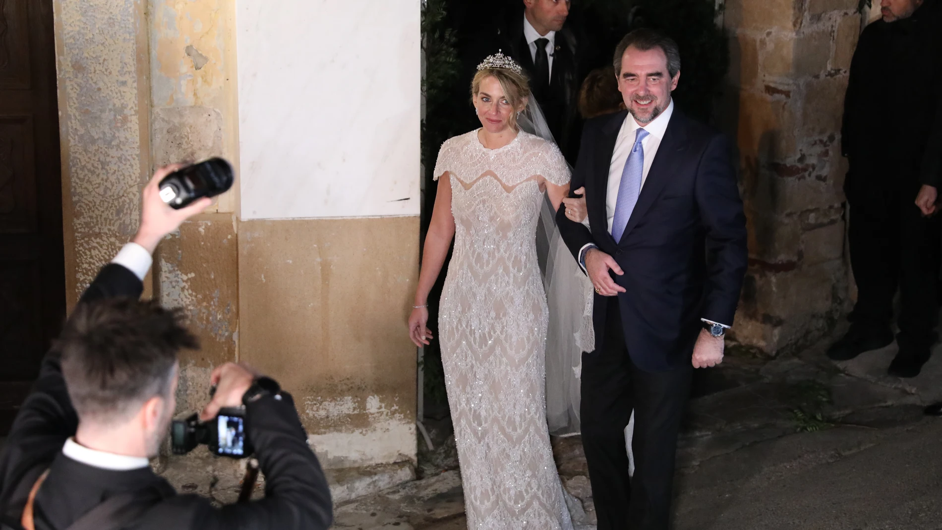 ATHENS (Greece), 07/02/2025.- Nikolaos De Grece and Chrysi Vardinogianni come out of the church after their wedding ceremony at the Church of Agios Nikolaos Rangavas in Athens, Greece, 07 February 2025. Nikolaos De Grece, son of the late former King Constantine of Greece, marries Chrysi Vardinogianni, daughter of the Greek businessman and shipowner Yiorgos Vardinogiannis. (Grecia, Atenas) EFE/EPA/GEORGE VITSARAS