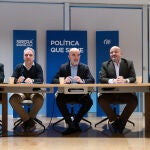 (I-D) El Vicesecretario Del PP, Elías Bendodo, El Presidente Del PP Catalán, Alejandro Fernández, El Líder Del PP En El Consistorio, Daniel Sirera, Y El Presidente Provincial Del PP En Barcelona Y Alcalde De Castelldefels (Barcelona), Manu Reyes