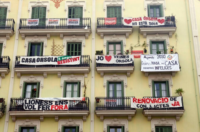 Alcalde de Barcelona asegura que no habrá desahucios en la Casa Orsola tras su compra por 9,2 millones