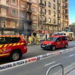 Las tareas de extinción continúan esta mañana en el bingo de Valencia