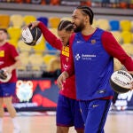 Anderson y Parker, en el entrenamiento del Barcelona en el Gran Canaria Arena