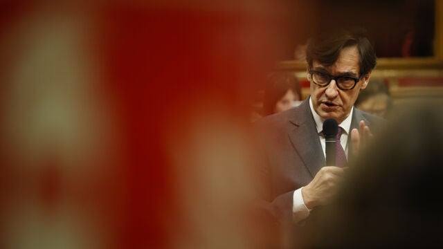 Sesión de control al presidente Salvador Illa en el Parlament de Cataluña