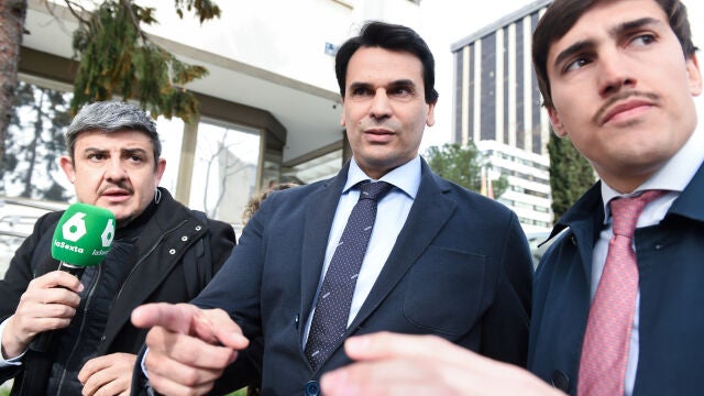 La pareja de Ayuso declara en los juzgados de Plaza de Castilla por el presunto fraude fiscal