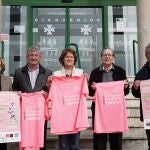 El alcalde de Arroyo de la Encomienda, Sarbelio Fernández, y el vicepresidente de la Asociación Española contra el Cáncer en Valladolid, Javier Arroyo, presentan una nueva edición de ‘Arroyo en marcha contra el cáncer’ que se celebrará el próximo domingo 9 de marzo.