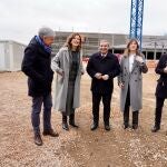 Sanz Merino visitando el nuevo espacio donde se ubicará la sede de Scayle