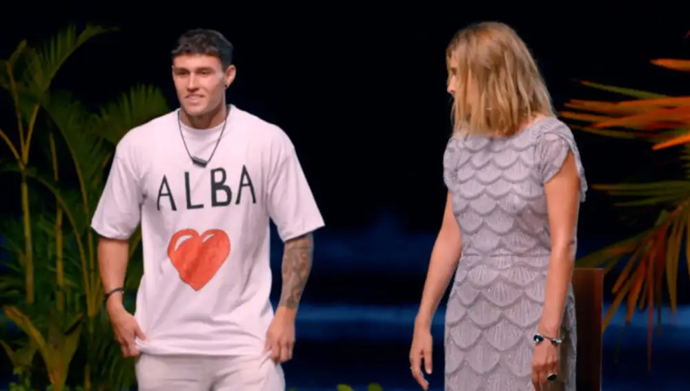 Borja Gómez y Sandra Barneda en 'La isla de las tentaciones 8'