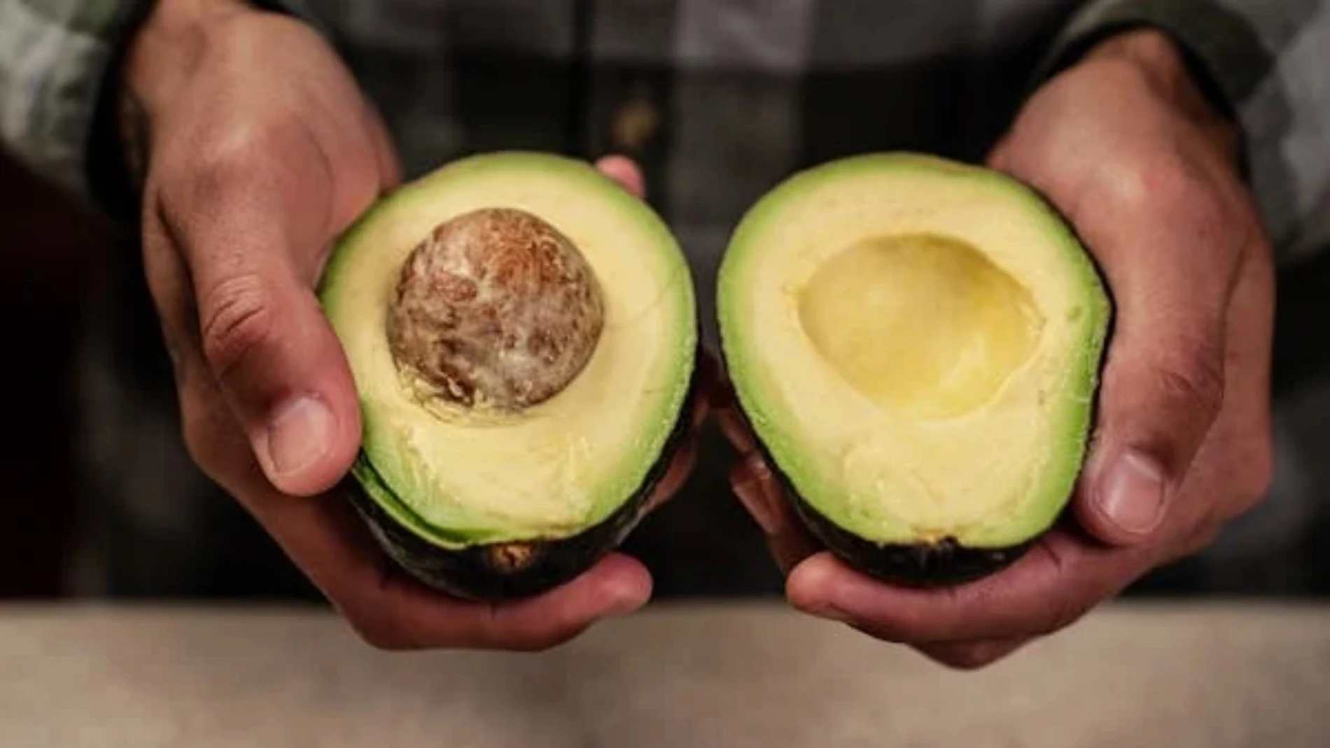 El envoltorio que hará madurar tu aguacate en menos de un día