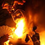 El origen de las Fallas: estos fueron los primeros 'ninots' que ardieron en Valencia