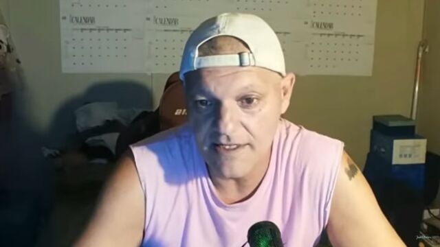 Frank Cuesta durante el directo con Javier Oliveira